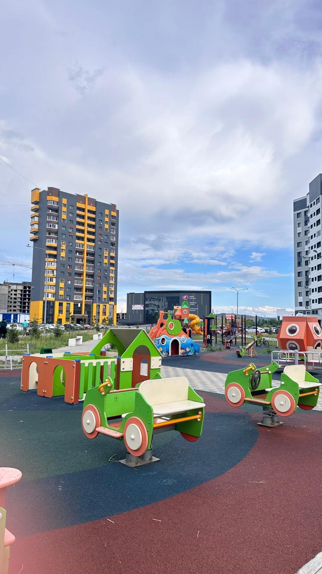 1 Комнатная Драмтеатр 1Bedroom Apartment Ustʼ-Kamenogorsk Eksteriør billede